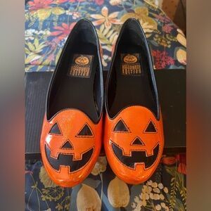 Strangecvlt strangecult orange glitter holographic jack o lantern flat. Size 8